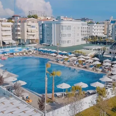 Vela Beachfront Private Terrace Appartamento