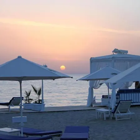 Golem Vela Beachfront Private Terrace