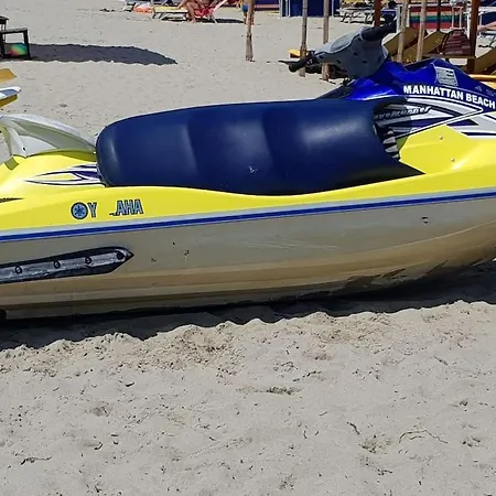 Vela Beachfront Private Terrace Appartamento Golem (Tirana)