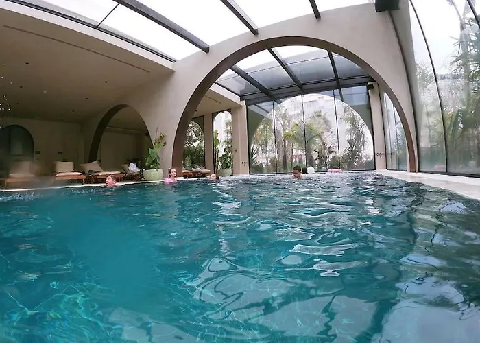 公寓 Vela Beachfront Private Terrace 格勒姆